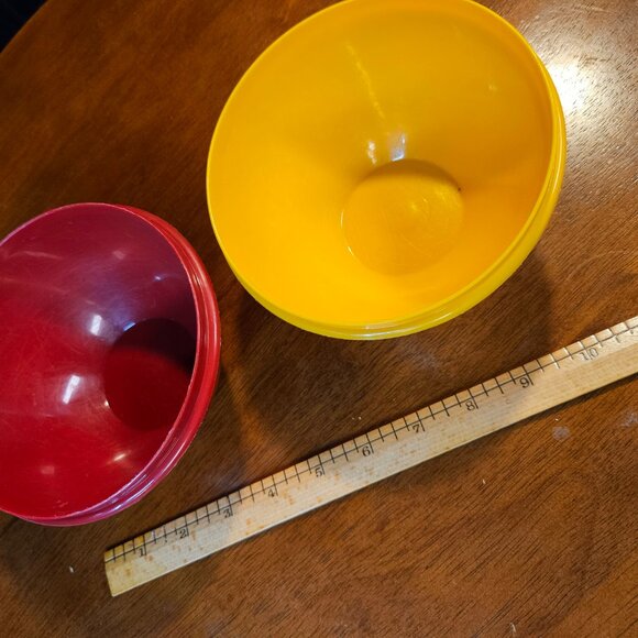 2 Vintage Tupperware Bowls 233-10, 233-7 No Lids - Picture 8 of 10